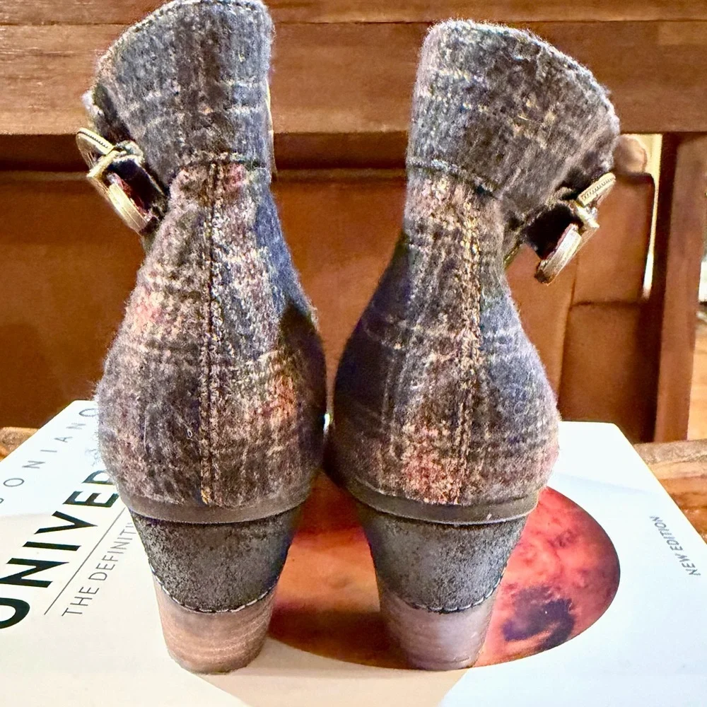 L’Artiste by Spring Step Leather Plaid Ankle Boots Buckle Heel Size 39 (US 8) - Picture 3 of 7
